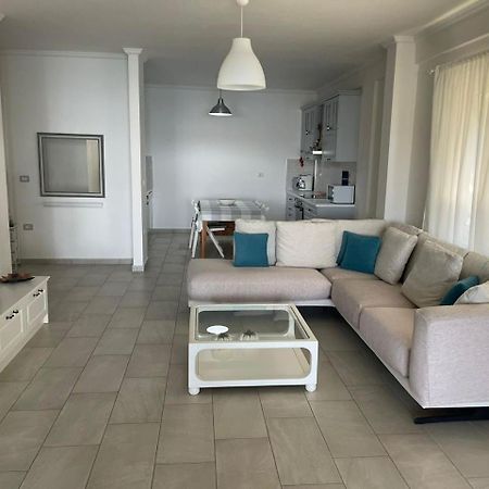 Aneta'S Beach House Vlore Bagian luar foto
