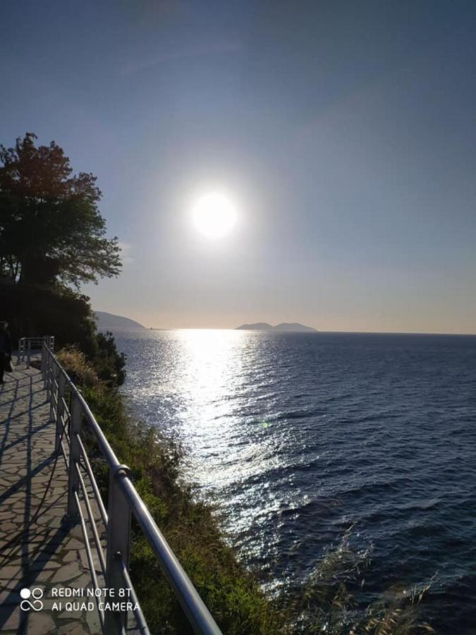 Aneta'S Beach House Vlore Bagian luar foto