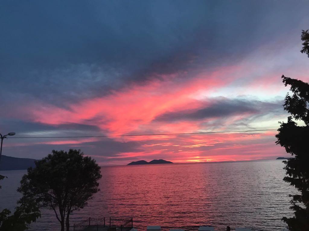 Aneta'S Beach House Vlore Ruang foto