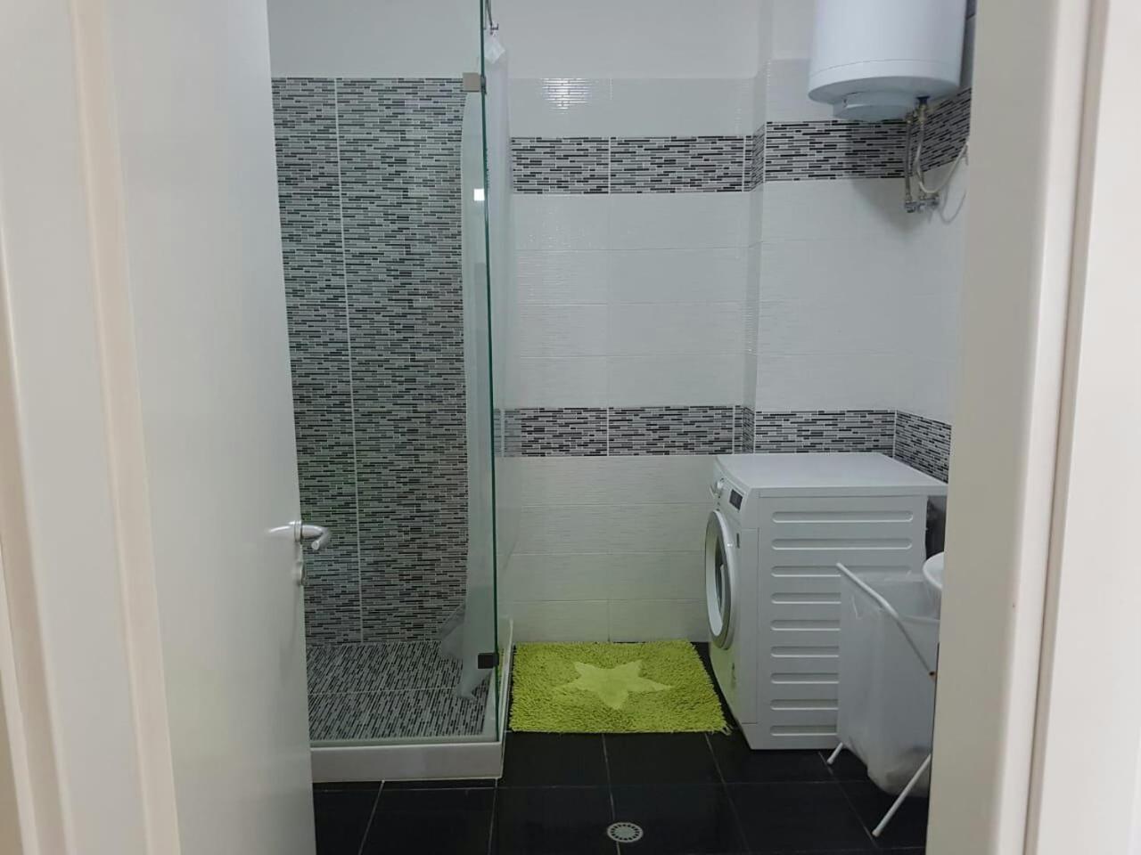 Aneta'S Beach House Vlore Bagian luar foto