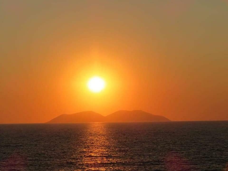 Aneta'S Beach House Vlore Bagian luar foto
