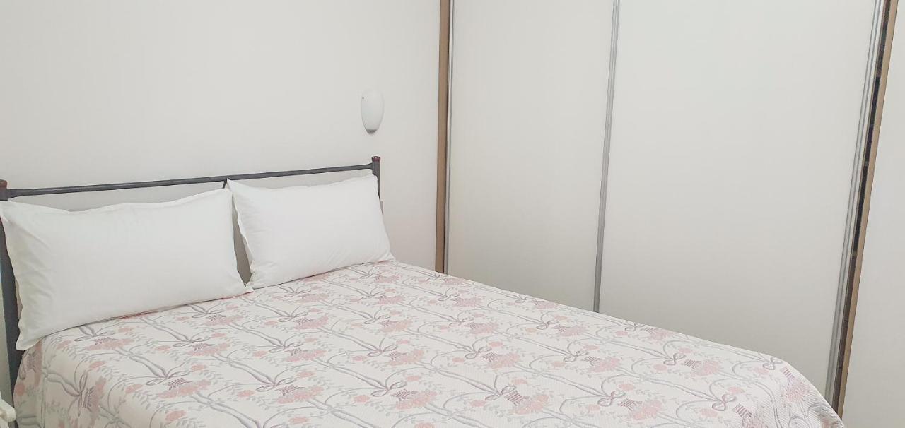 Aneta'S Beach House Vlore Bagian luar foto